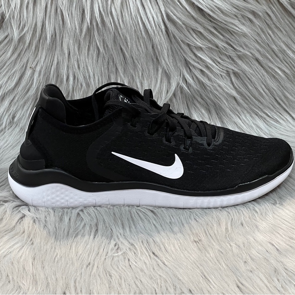 Nike Free RN 2018 Black/White men’s running shoes. New